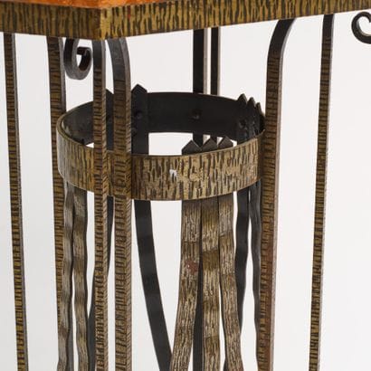 ART DECO-STYLE PIECE
Octagonal side table...