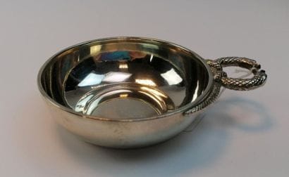 Taste wine in plain silver 1st title Minerva...