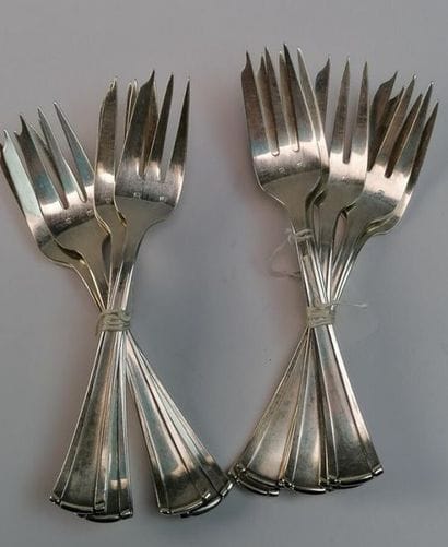 11 cake forks in silver plated metal Art...
