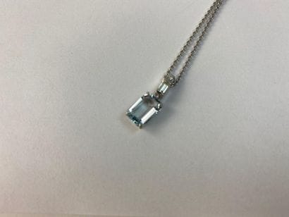 Aquamarine and diamonds set in white gold...