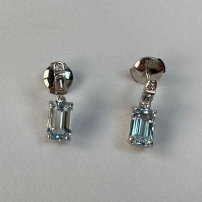 Aquamarine and diamonds set in white gold...