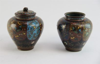Pair of cloisonné enamel pots. H 11 cm (missing...