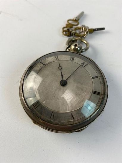 Silver gusset watch with its 2 keys and its...