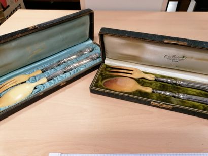 Set of 2 salad servers with silver handles...