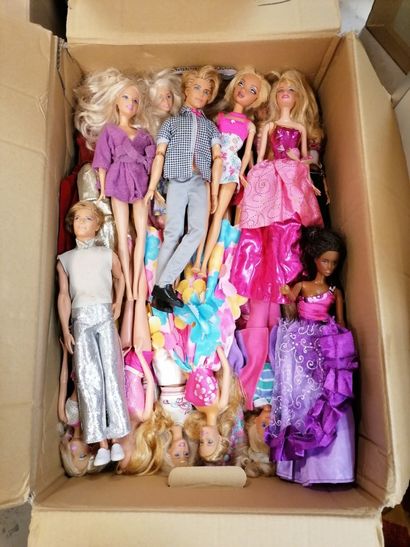 IMPORTANT SET OF BARBIE DOLLS AND VARIOUS...