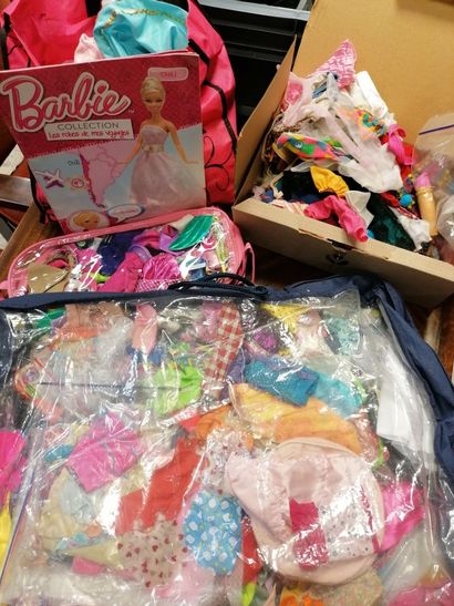 IMPORTANT SET OF BARBIE DOLLS AND VARIOUS...