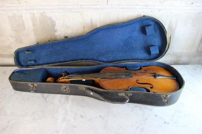 Study violin. L 35 cm (accidents)