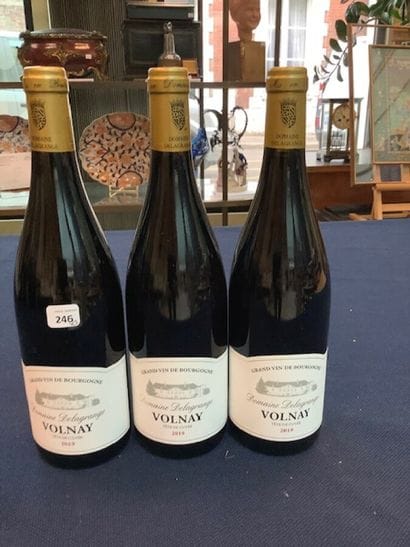 3 bt Volnay Tête de cuvée 2019 mise domaine...
