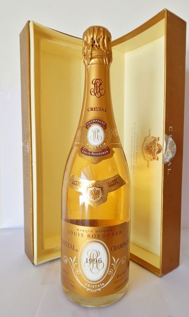 1 Champagne Cristal Roederer 1996 in a b...