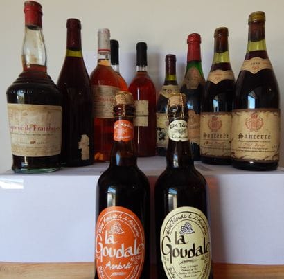 Lot de 11 bouteilles diverses comprenant...
