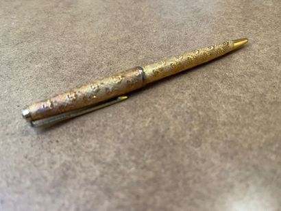 PARKER pour BOUCHERON- Stylo bille en or...