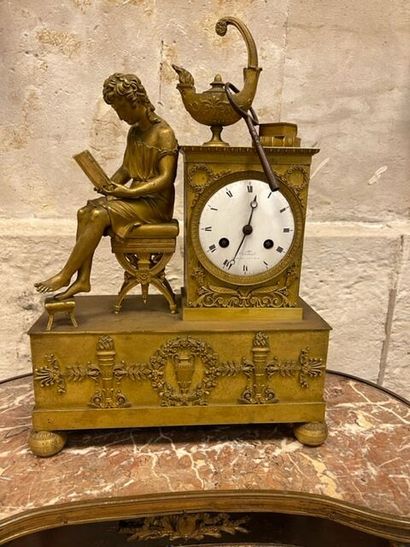 Pendule en bronze doré 