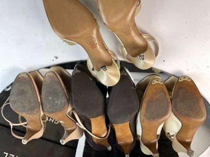 CHANEL- Lot comprenant :

Paire d'escarpins...