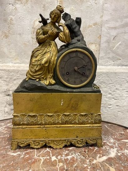 Horloge en bronze doré 