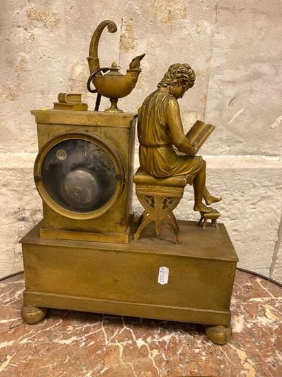 Pendule en bronze doré 