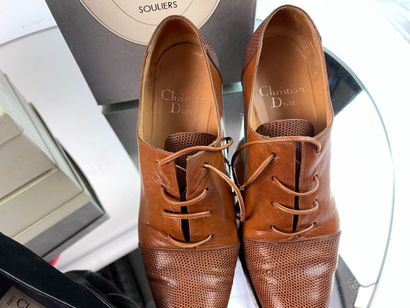 Christian DIOR- Lot comprenant :

Paire de...