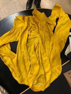 Lot de foulards divers et collants DIOR et...