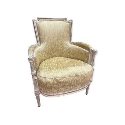 Bergère en bois laqué blanc, dossier chapeau...