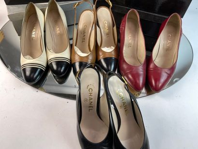 CHANEL- Lot comprenant :

Paire d'escarpins...