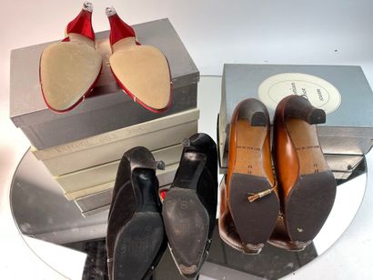 Christian DIOR- Lot comprenant :

Paire de...