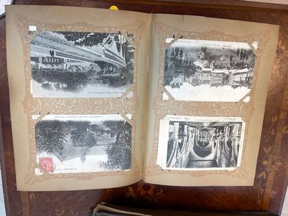 2 albums de cartes postales