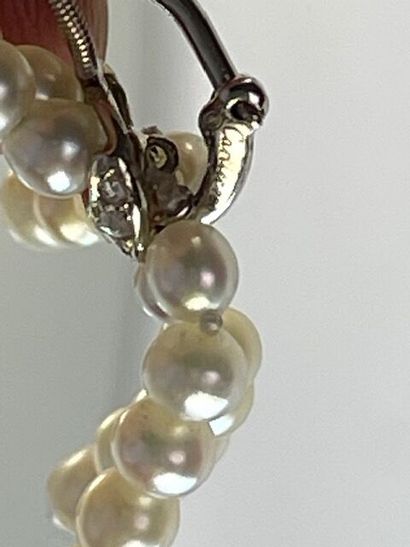 CARTIER- Paire de boucles d'oreilles pendantes...
