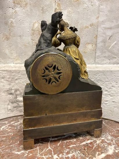 Horloge en bronze doré 