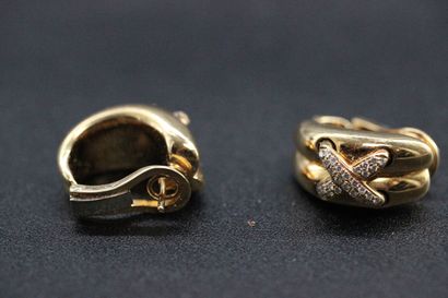 CHAUMET- Pair of earrings in yellow gold...