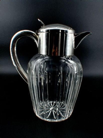 BACCARAT - Broc à orangeade en gros cristal,...