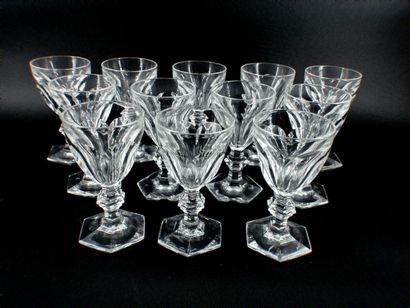 BACCARAT modèle Harcourt - Ensemble de verres...