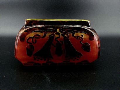 LE VERRE FRANCAIS- Vase quadrangulaire en...