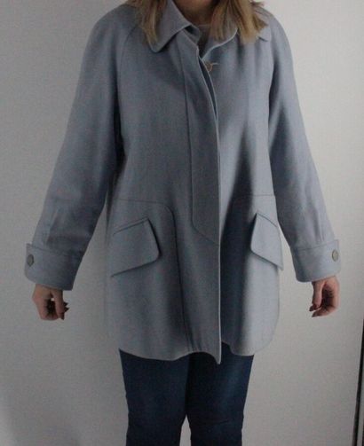 HERMES- Manteau en cachemire bleu, taille...