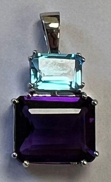 Pendant in white gold 750°/.(18K) 3g decorated...