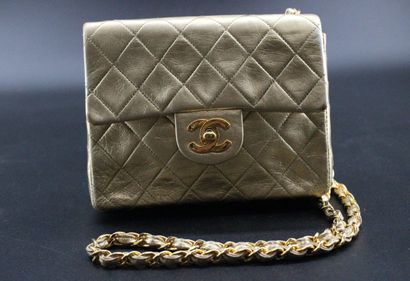 CHANEL- Sac à main 