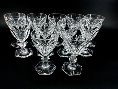 BACCARAT modèle Harcourt - Ensemble de verres...