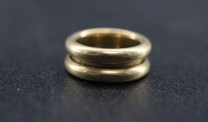 POIRAY- Extendable ring 2 rings in yellow...