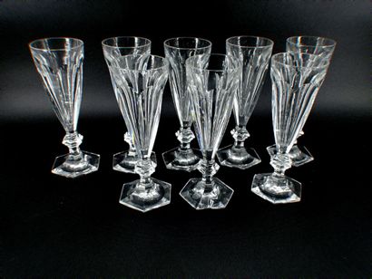 BACCARAT modèle Harcourt - Ensemble de verres...