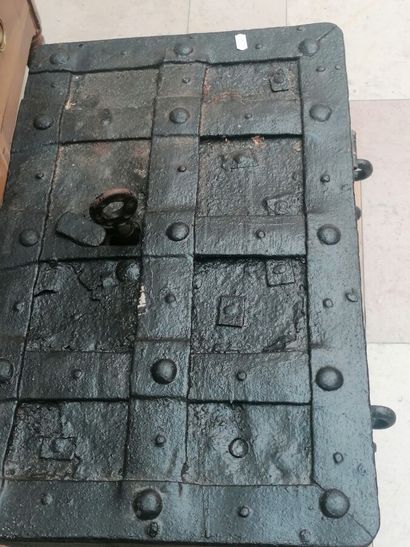 Nuremberg privateer's chest, rectangular...