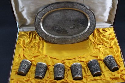 Silver service including a tray and 6 liqueur...