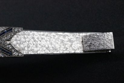 Montre bracelet en or blanc, brillant et...