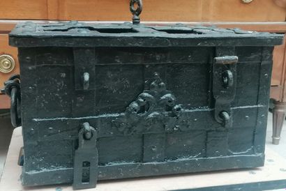 Nuremberg privateer's chest, rectangular...