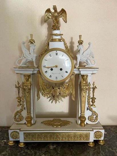 Portico clock in cookie and gilt bronze with...