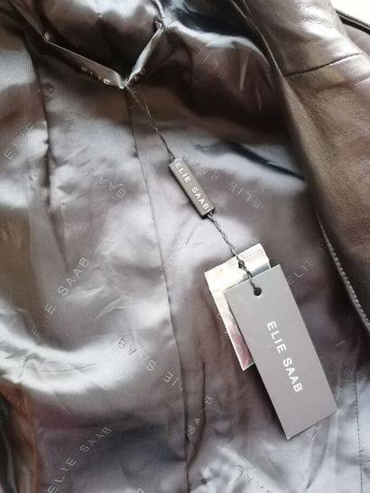 ELIE SAAB- Veste en cuir noir, taille 38,...