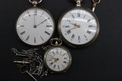 2 montres de Gousset en argent et une montre...