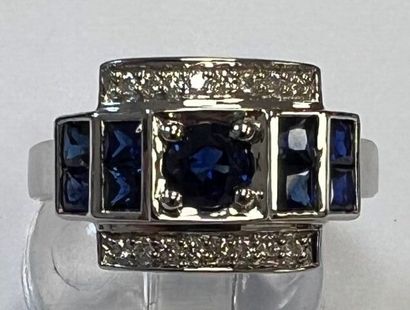 Bague Tank en or blanc 750°/.(18K) 5g10 sertie...