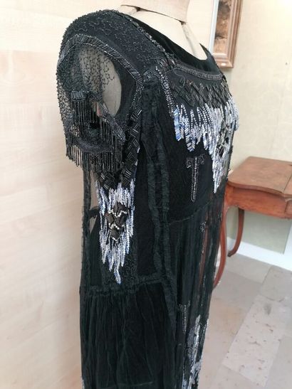 Robe type Charleston en tulle et perles,...