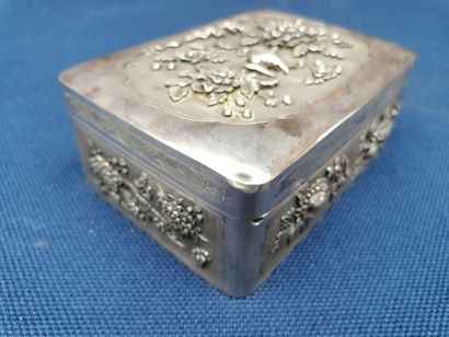 Silver box decorated with flowers, foreign...