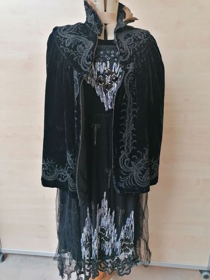Robe type Charleston en tulle et perles,...