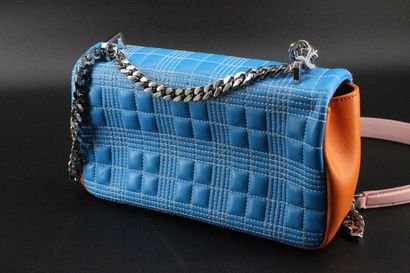 BURBERRY- Sac à main en cuir bleu et orange,...