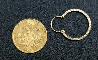 Lot comprising a 1915 Austrian yellow gold...